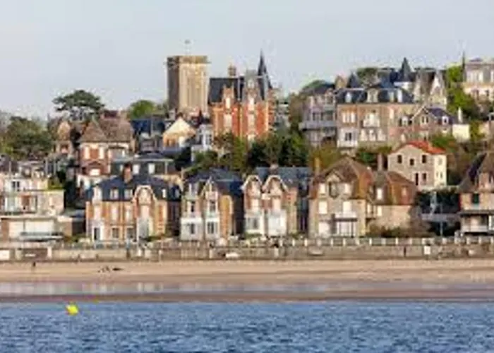 Lejlighed 2 Pieces Avec Balcon Pres De La - Fr-1-712-74 Villers-sur-Mer