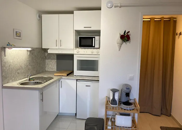 2 Pieces Avec Balcon Pres De La - Fr-1-712-74 아파트